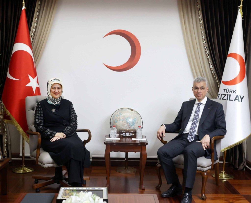 turk kizilay ile protokol imzalandi 110220263jpg